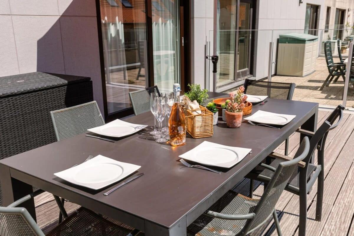 Huswell - Sunny Apartment In Knokke-Heist With Big Terrace Exterior photo